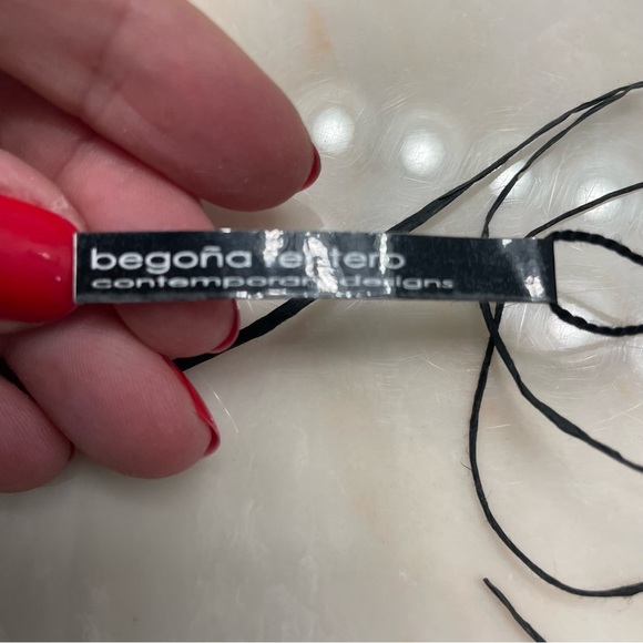 Begona Rentero bracelet.  Made from paper, silk & cotton - Picture 2 of 9